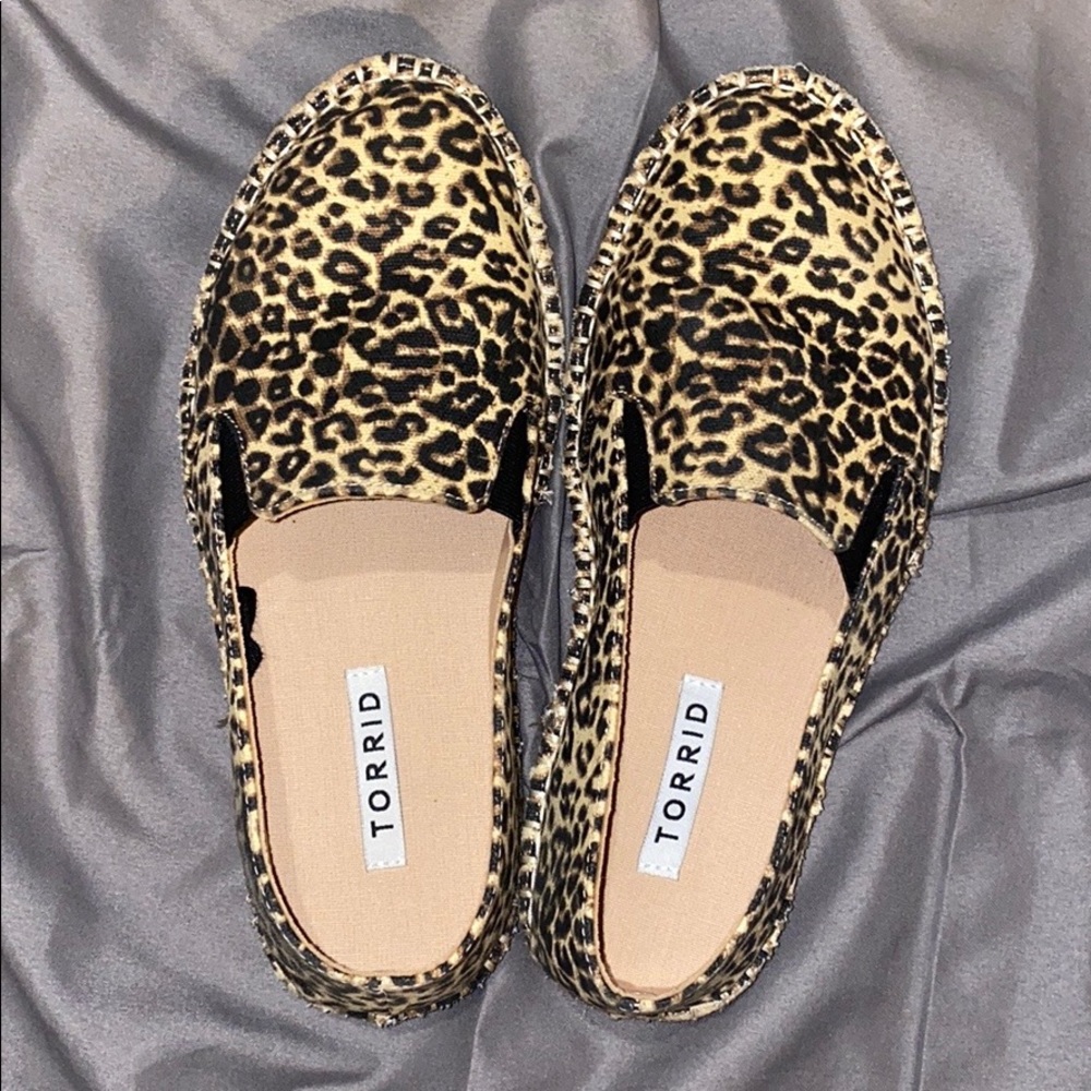 LEOPARD CANVAS ESPADRILLE FLAT